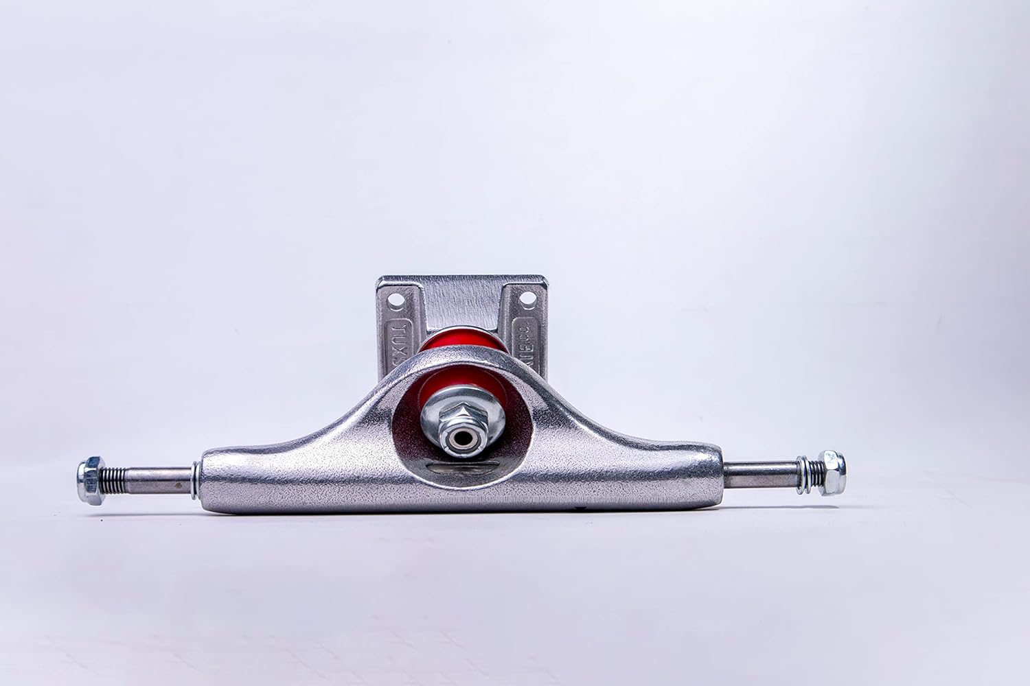 Set de 2 Trucks Skate Tuxs Hollow Axes & Kingpin Soulageants 5 Set de 2 Trucks Skate Tuxs Hollow Axes & Kingpin Soulageants – Image 5